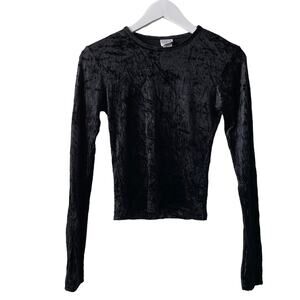 Roxy Wear by Roxanne Heptner Black Crew Neck Long Sleeve Soft Crushed Velvet Top